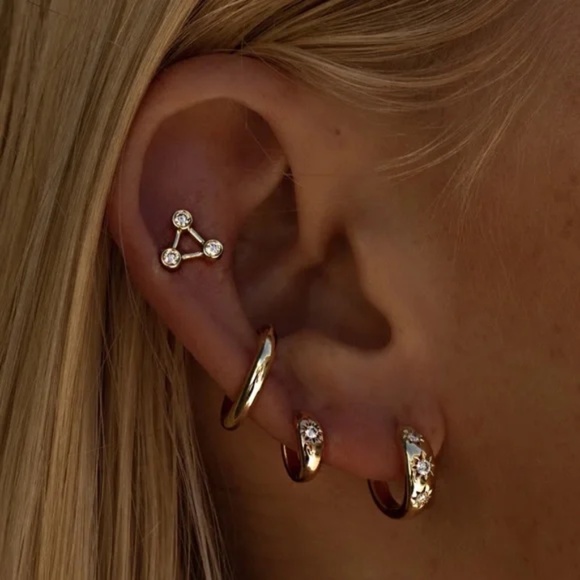 Logan Hollowell • Mini Summer Triangle Diamond Constellation Earrings - Picture 2 of 8